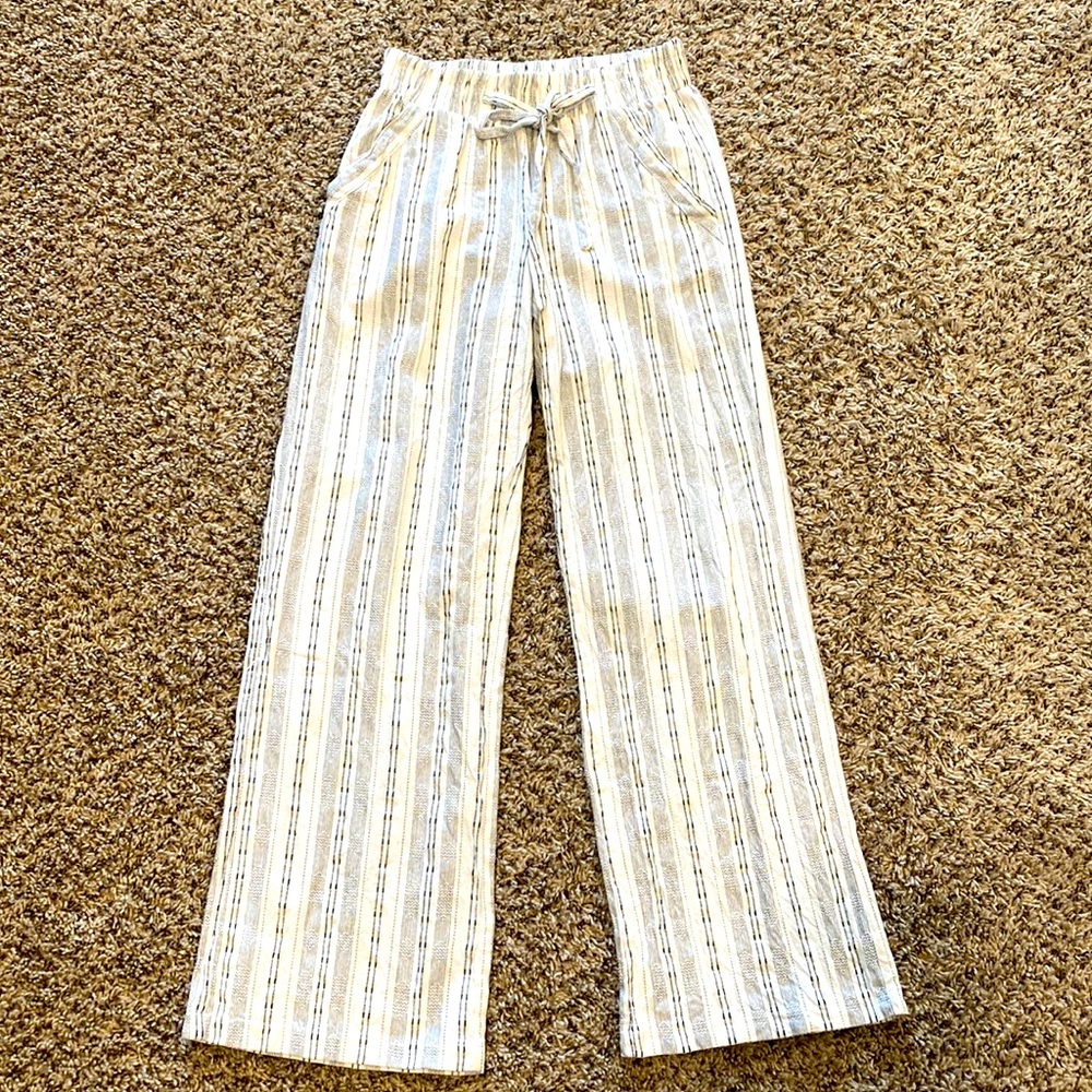 Sienna Sky white with black stripes pants size small